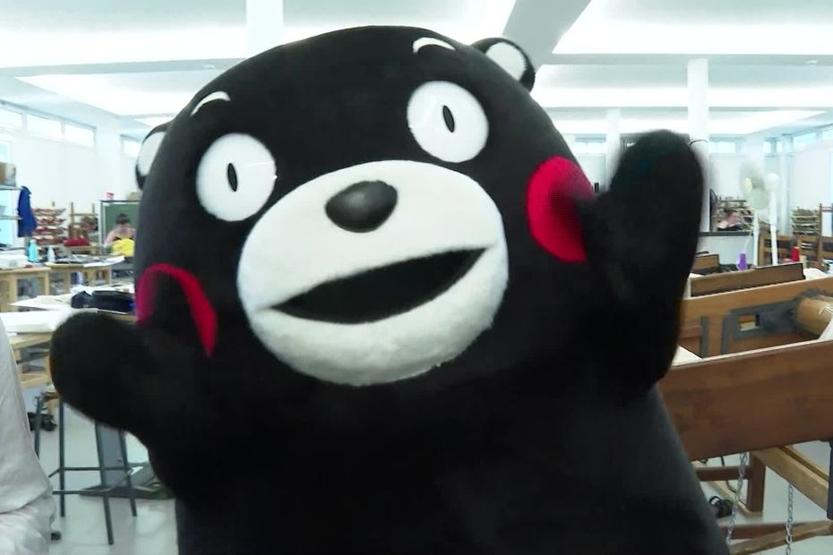 アミアンを訪問するくまモン。